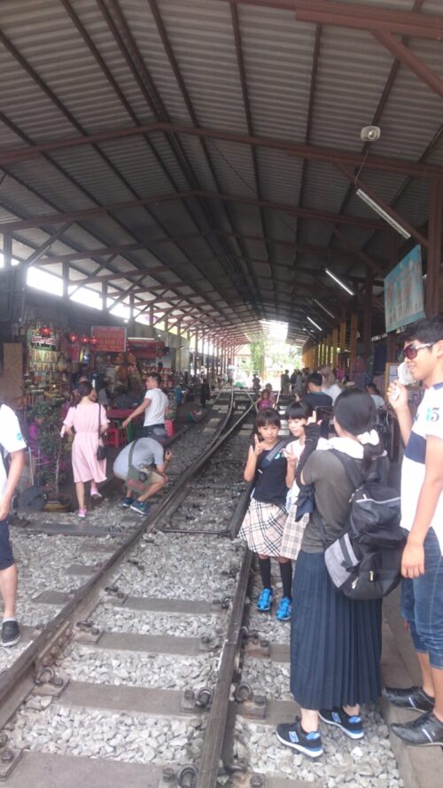 メークロン鉄道市場