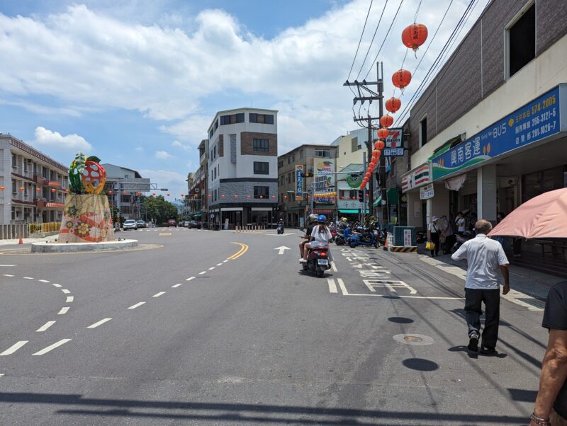 バス停から店まで⑤